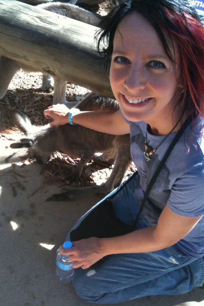 Happy Release Day, Kendall Grey! The Scarlet Siren